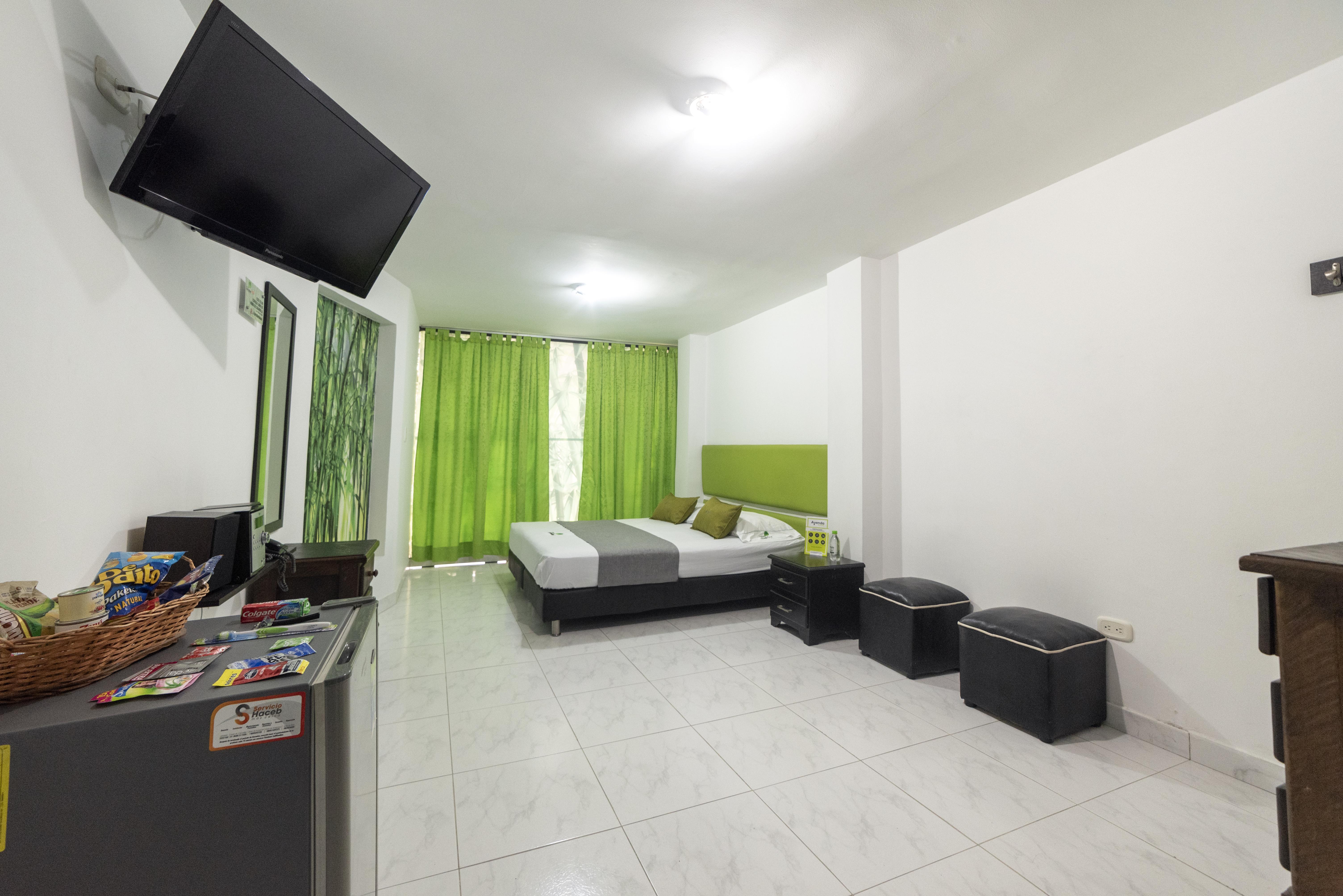 Ayenda 1230 Paradise Lleras Medellin Bagian luar foto