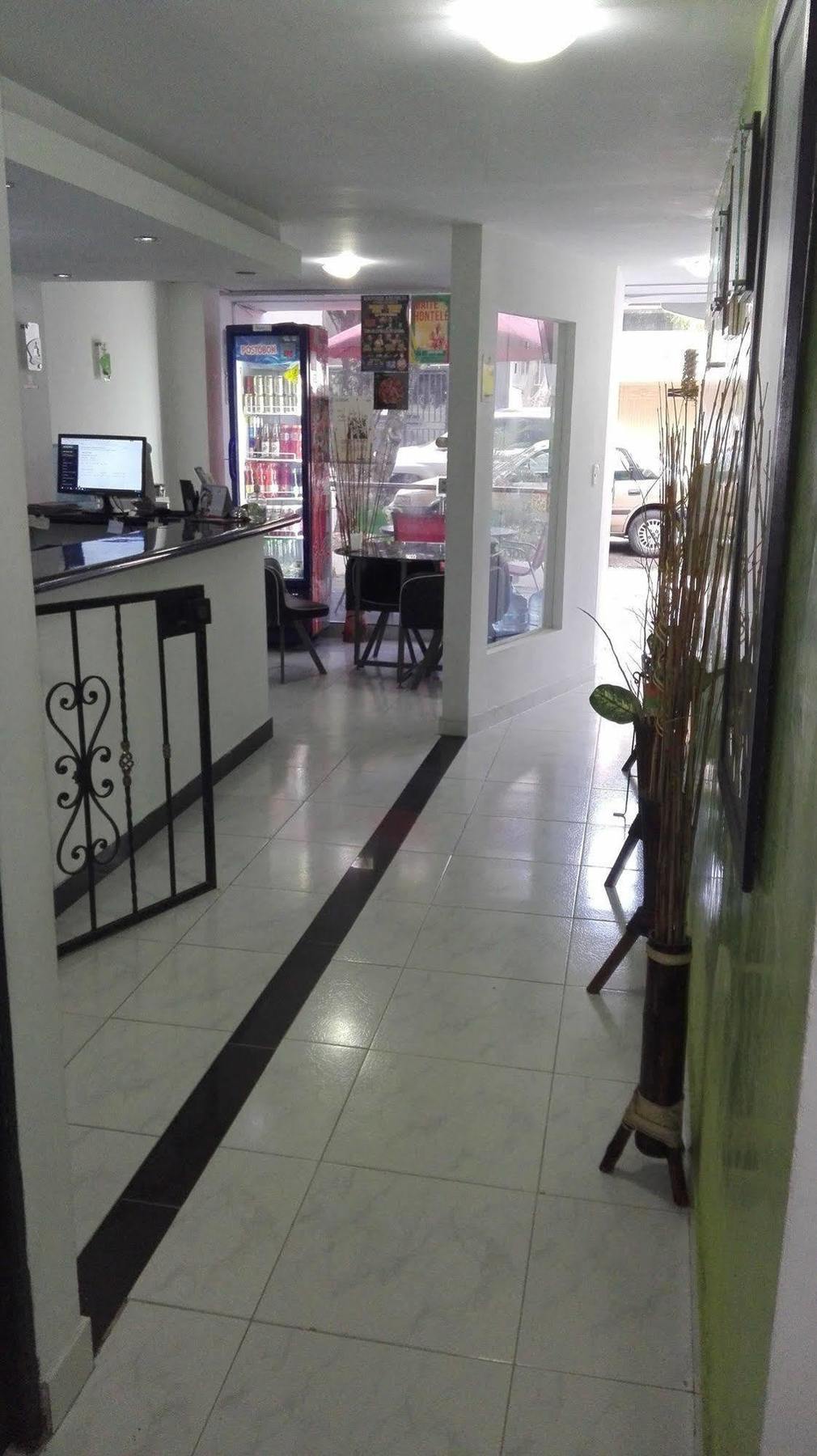Ayenda 1230 Paradise Lleras Medellin Bagian luar foto