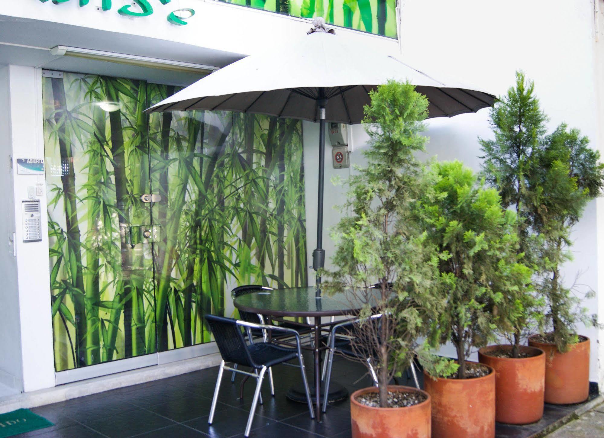 Ayenda 1230 Paradise Lleras Medellin Bagian luar foto